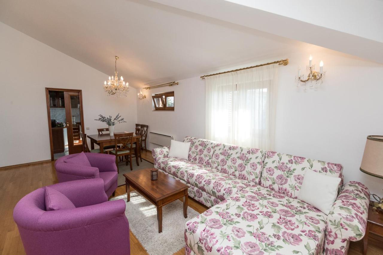 Apartments Villa Castello Crikvenica Zewnętrze zdjęcie