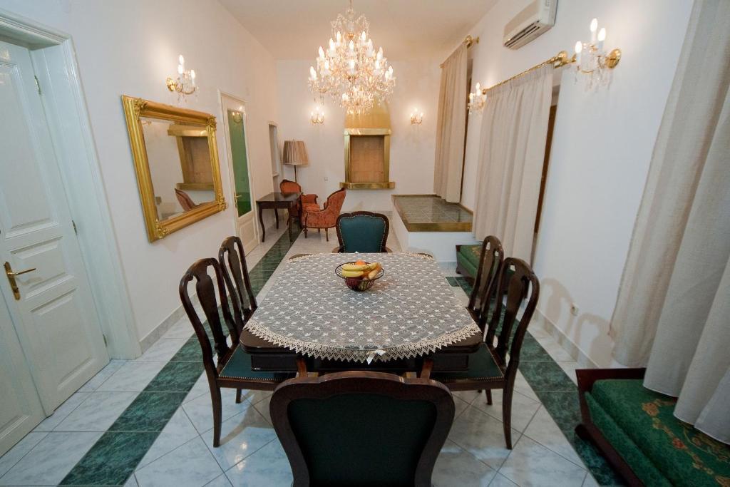 Apartments Villa Castello Crikvenica Zewnętrze zdjęcie