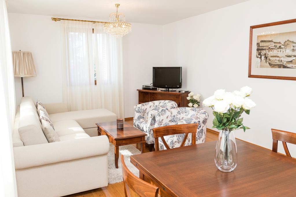 Apartments Villa Castello Crikvenica Zewnętrze zdjęcie